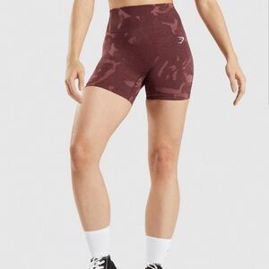 Gymshark adapt seamless Camo shorts - burgundy